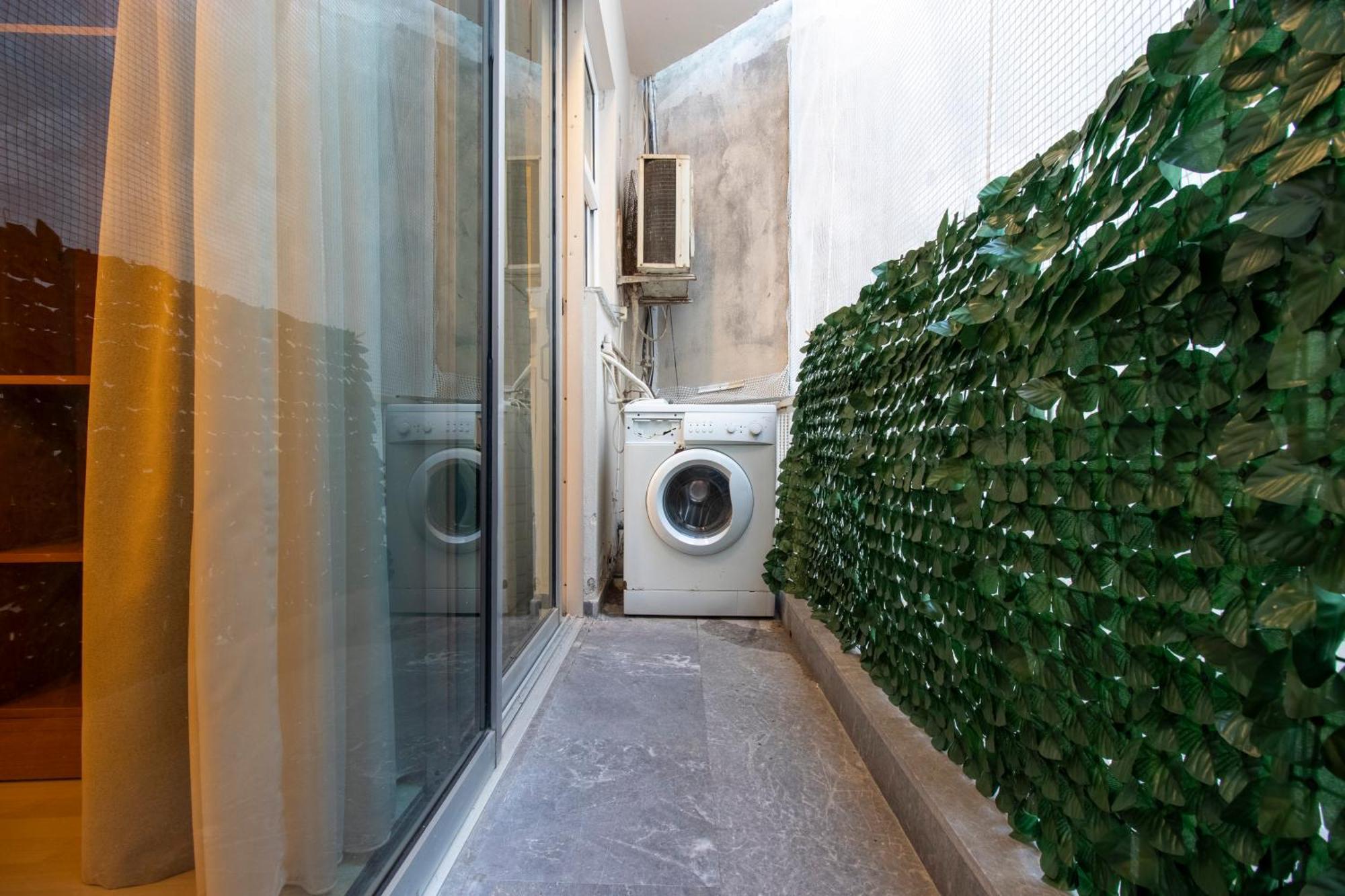 Modern City Apt In The Heart Of Heraklion Екстериор снимка