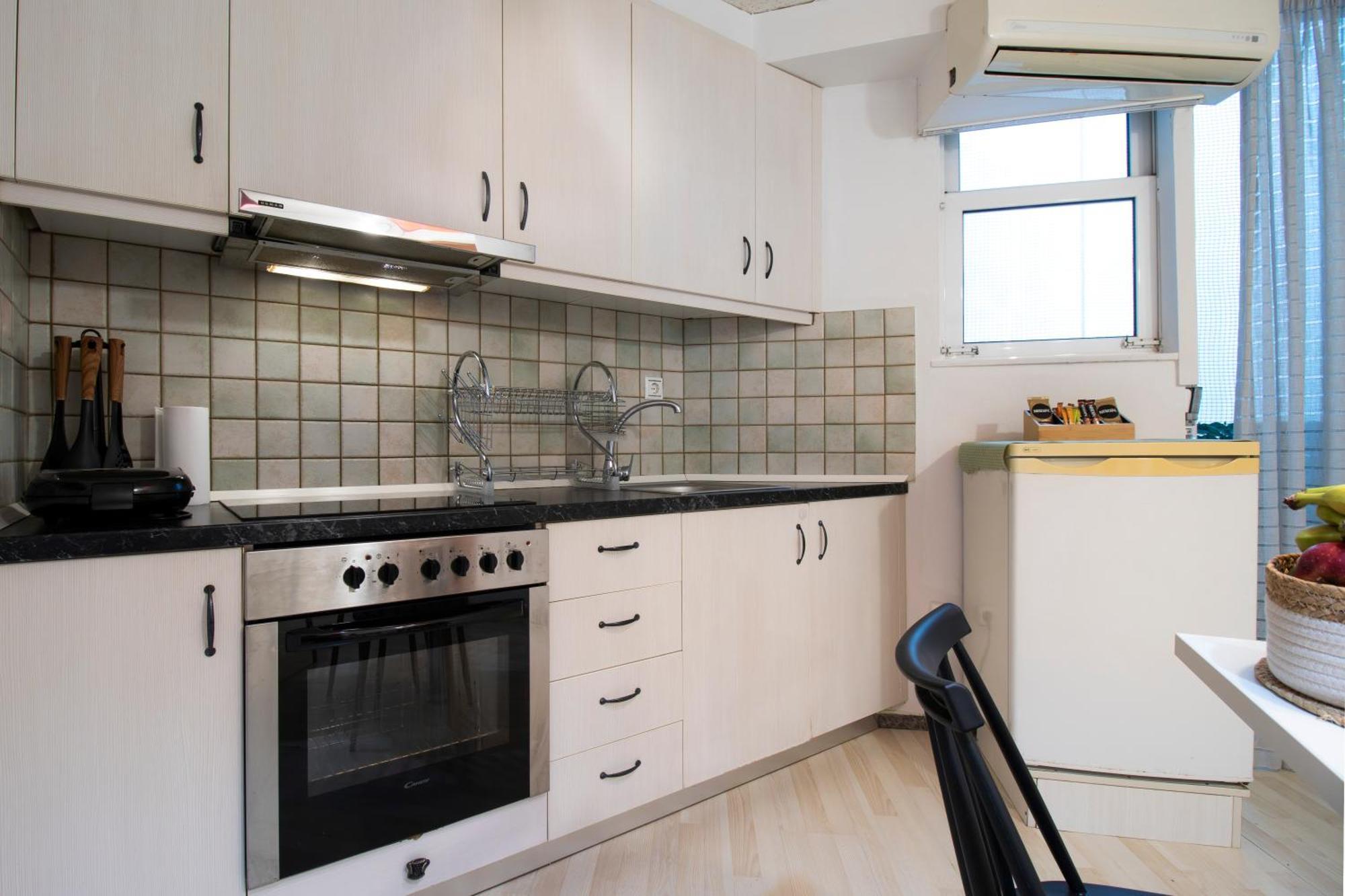 Modern City Apt In The Heart Of Heraklion Екстериор снимка